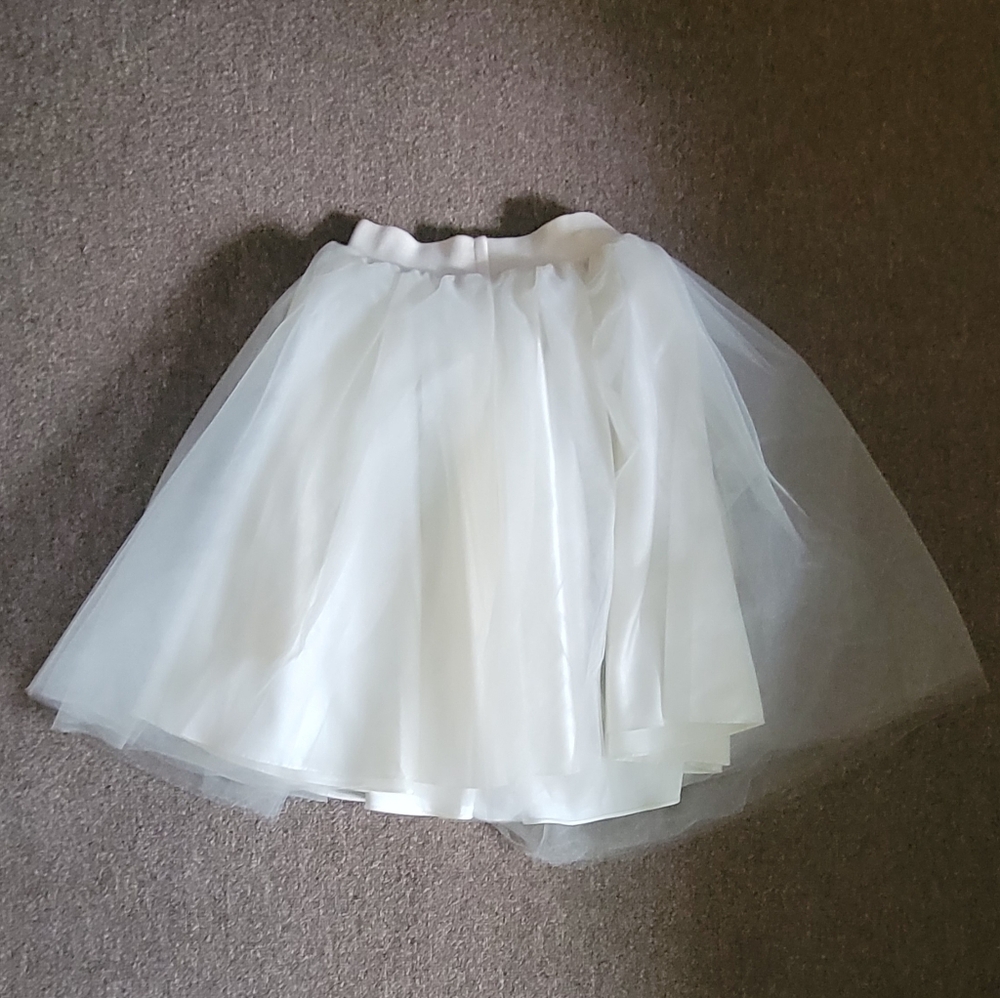 NEW! Womens Size S Blisstulle Ivory/Cream tulle skirt!
